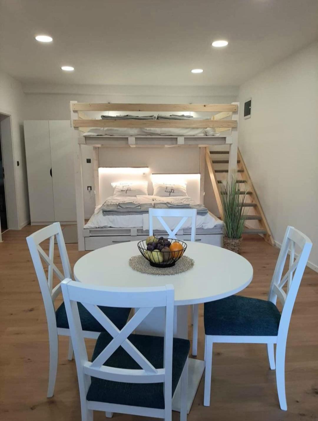 Apartman Mr Guest Крапина Екстериор снимка
